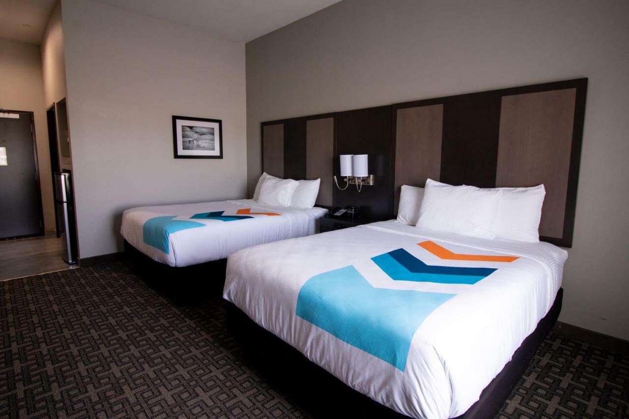 Hotel Pryor Pryor Creek Bagian luar foto
